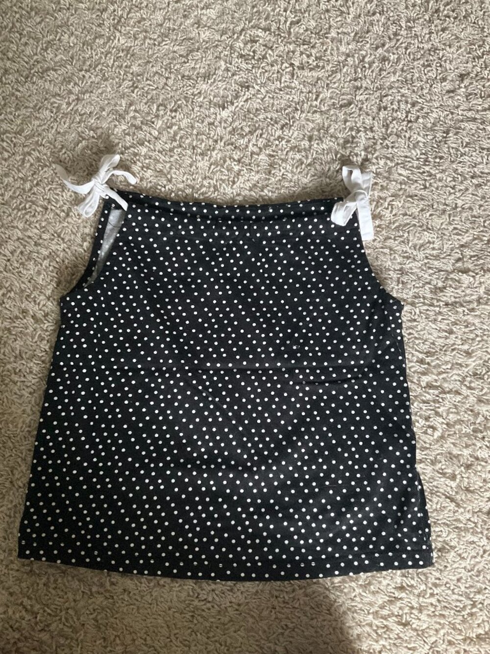 Hanna Andersson tank top for girls with ties at the shoulders. Size: 110 (US 5).